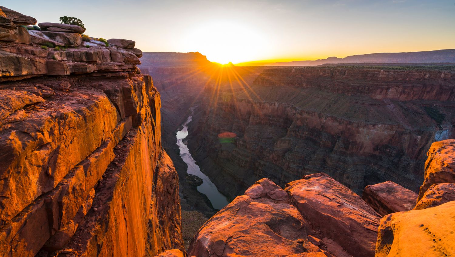 image of one of the best places to travel in the united states, the grand canyon