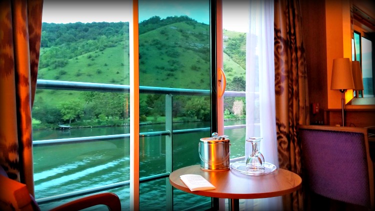 photo, image, river cruise, cabin